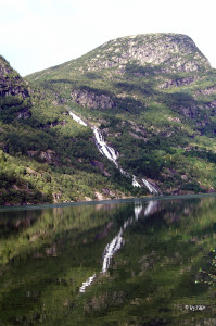 Wasserfall am Hardangerfjord 